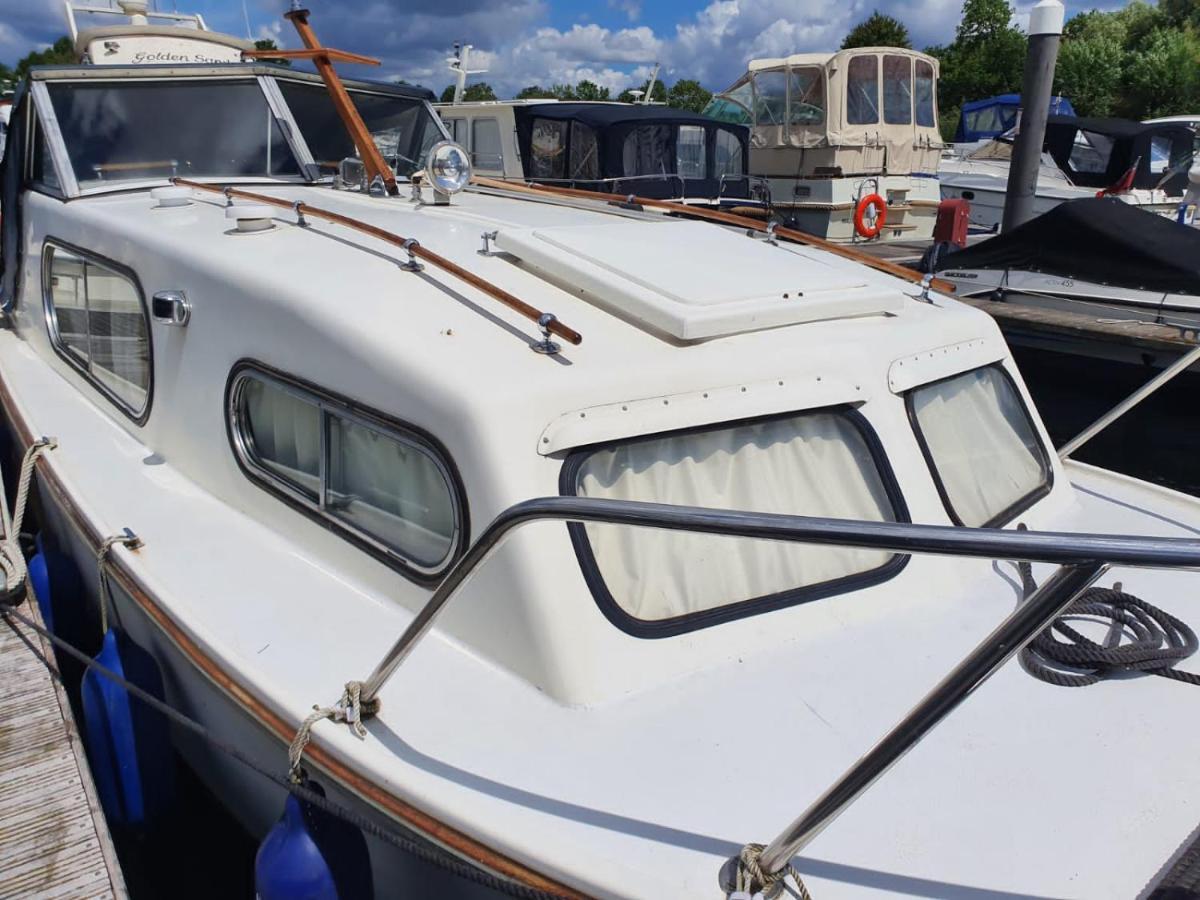 Buoyant Breaks Hotel Bray Kültér fotó